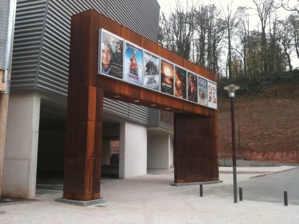 Arche en corten du ciné palace Epinal